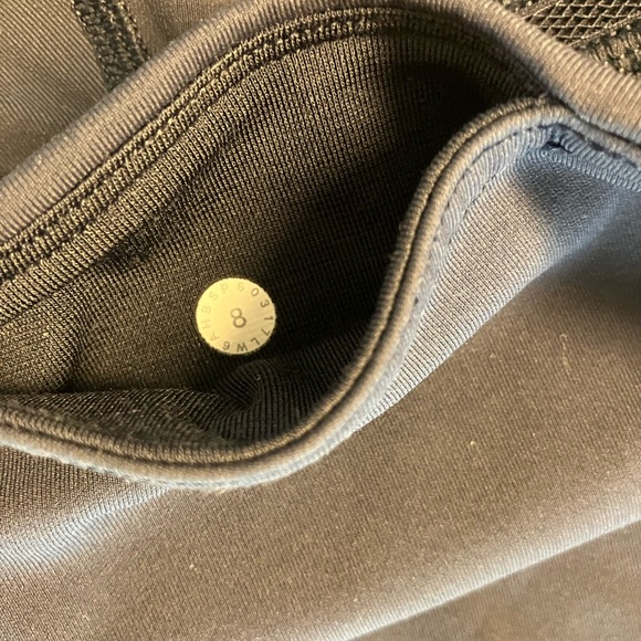 Lululemon Capri Leggings, Navy Blue - Picture 3 of 4